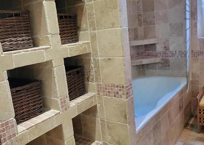 Au 1 Etage D'une Maison Individuelle Alès
