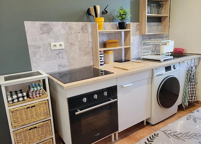 Appartement Au 1 Etage D'une Maison Individuelle Alès